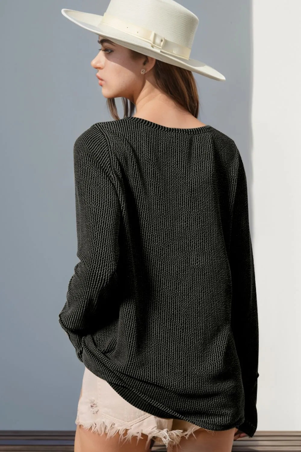 Double Take Full Size Notched Thumbhole Long Sleeve T-Shirt – Trendsi | ClozArt