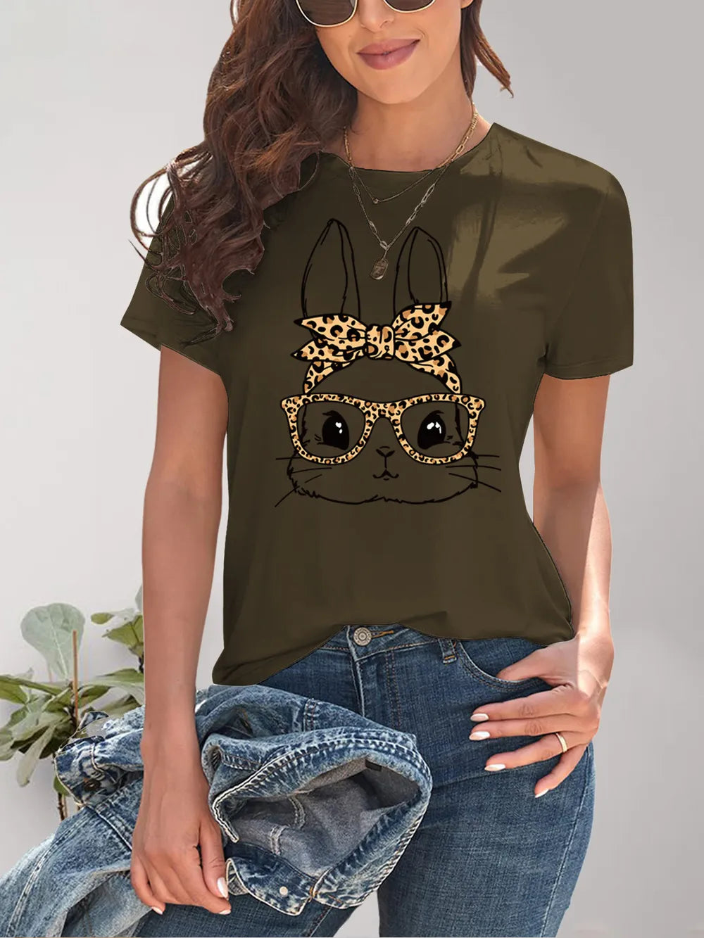 Rabbit Graphic Round Neck Short Sleeve T-Shirt – Trendsi | ClozArt