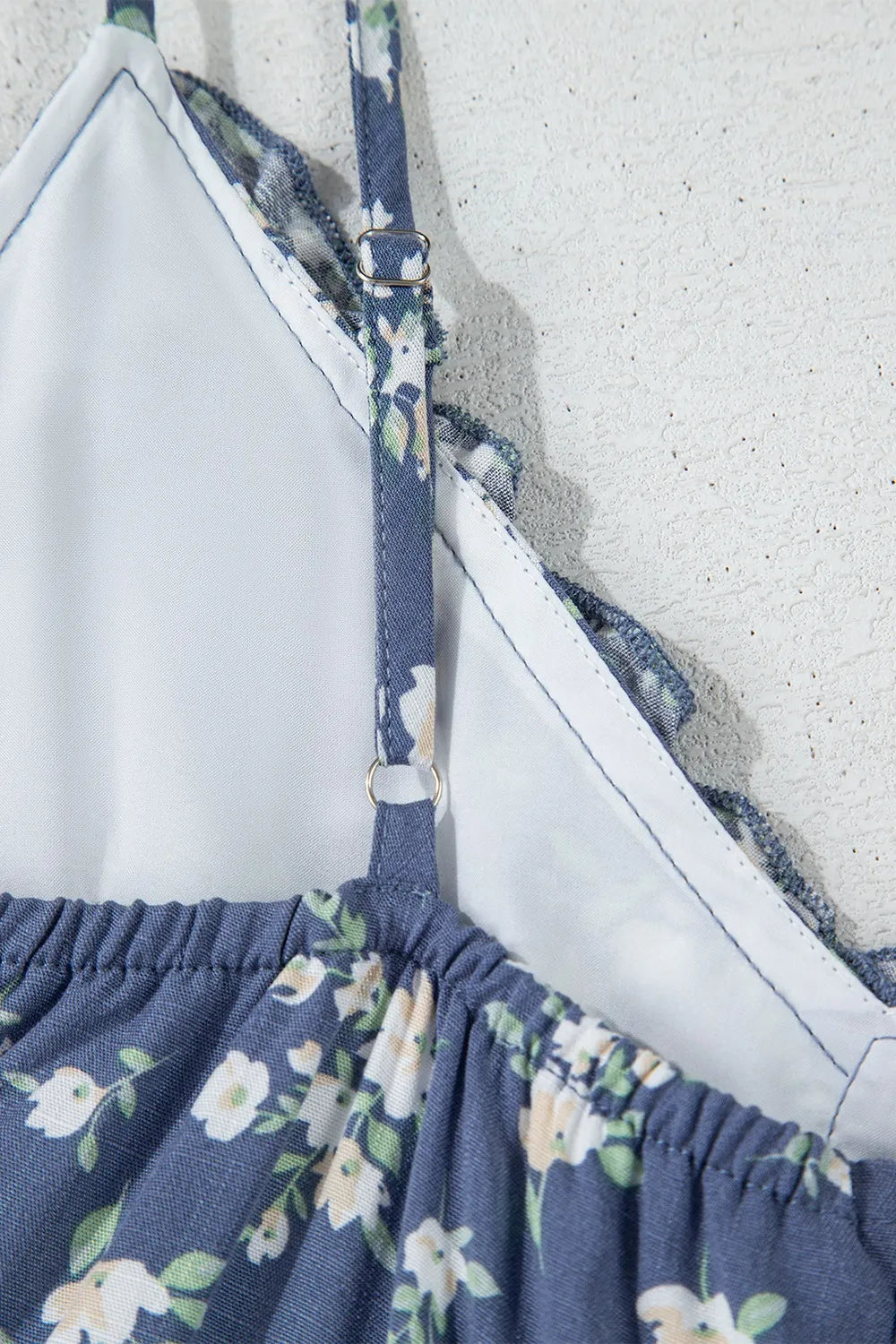 Floral Spaghetti Strap Frilled V Neck Tiered Midi Dress – Trendsi | ClozArt