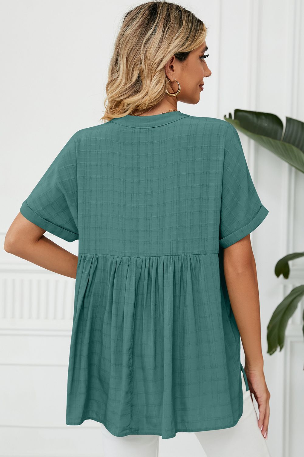 Side Slit Notched Neck Cuffed Short Sleeve Blouse – Trendsi | ClozArt