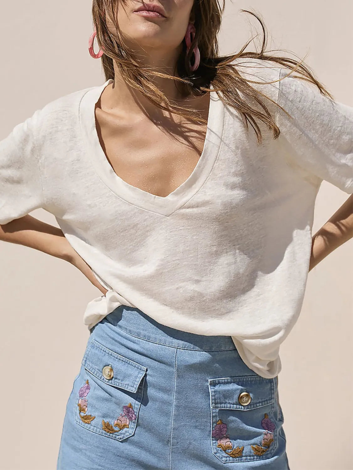Solid V-Neck Short Sleeve T-Shirt – Trendsi | ClozArt