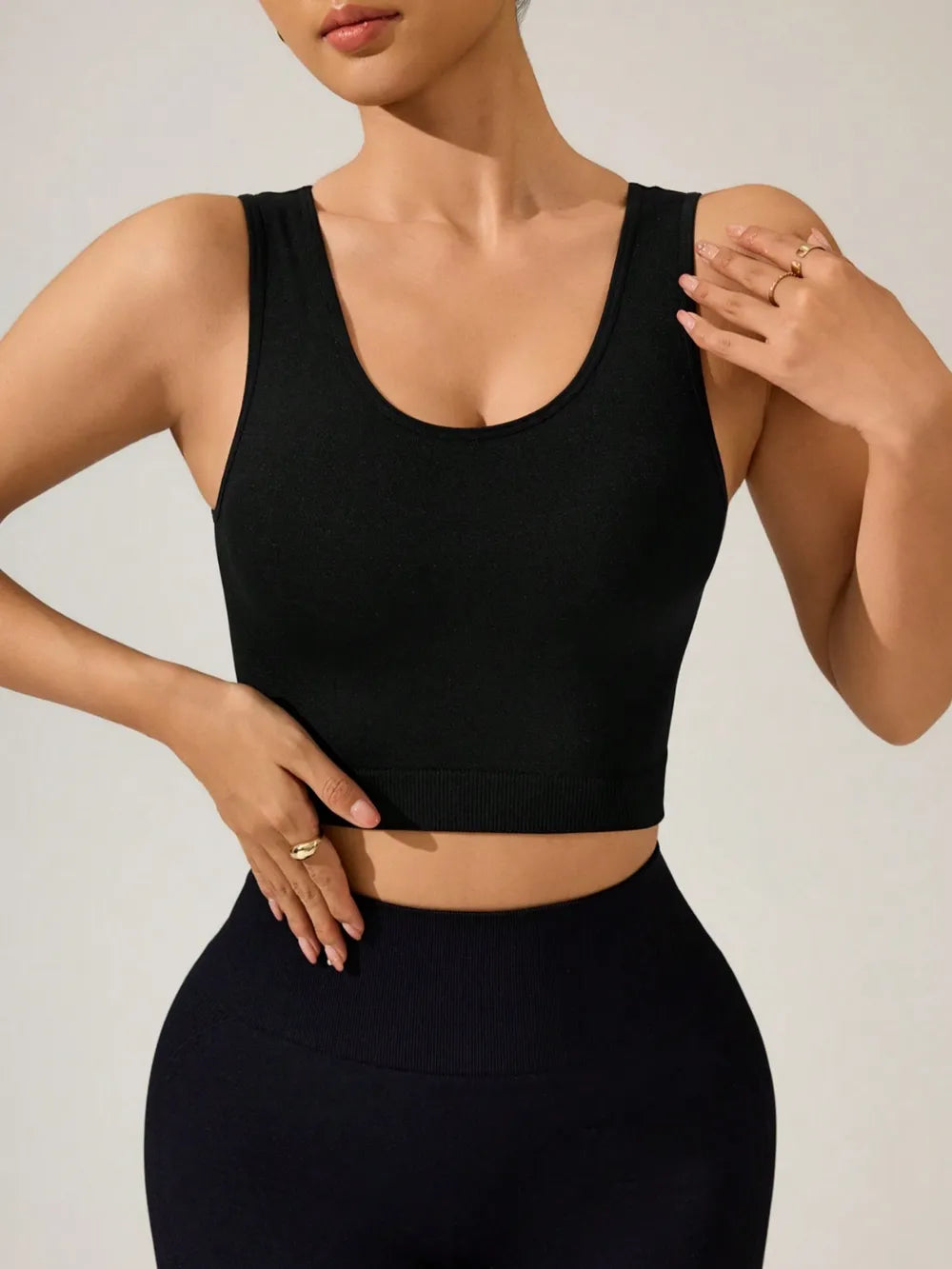 Crisscross Cropped Active Tank – Trendsi | ClozArt