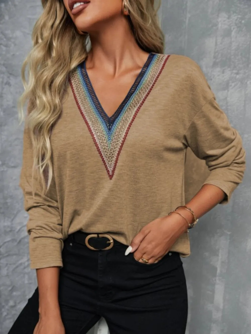 V-Neck Long Sleeve T-Shirt – Trendsi | ClozArt