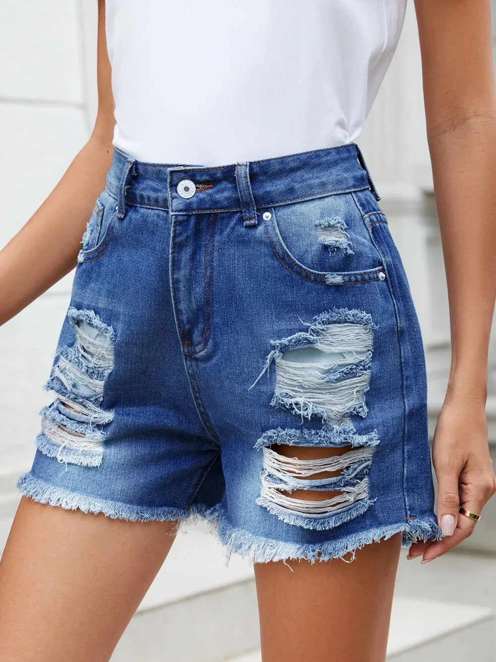 Distressed Raw Hem Denim Shorts – Trendsi | ClozArt
