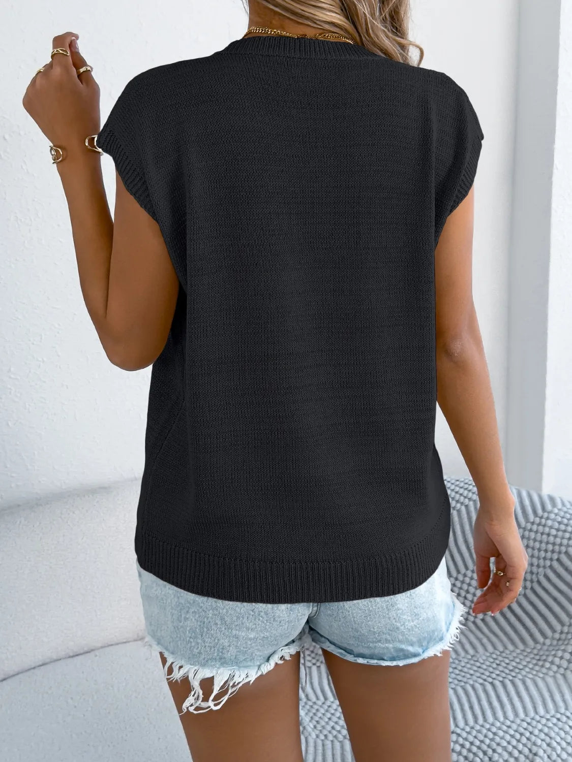 Cable Knit Heart Round Neck Cap Sleeve Knit Top – Trendsi | ClozArt