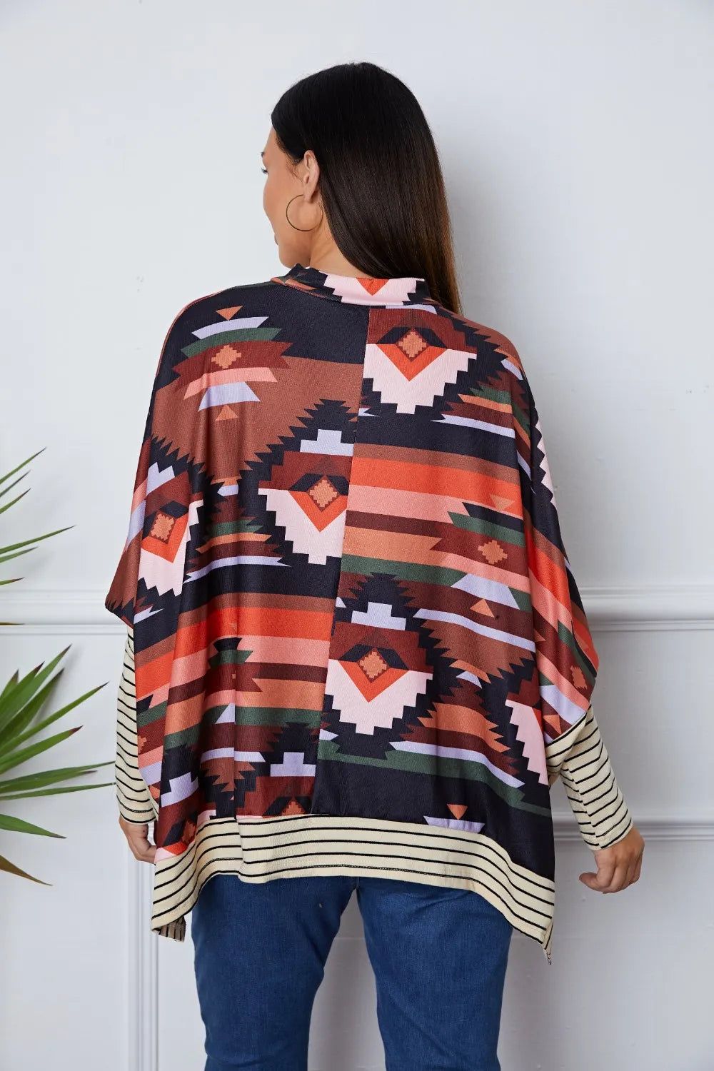 Geometric Striped Splicing Round Neck Blouse – Trendsi | ClozArt