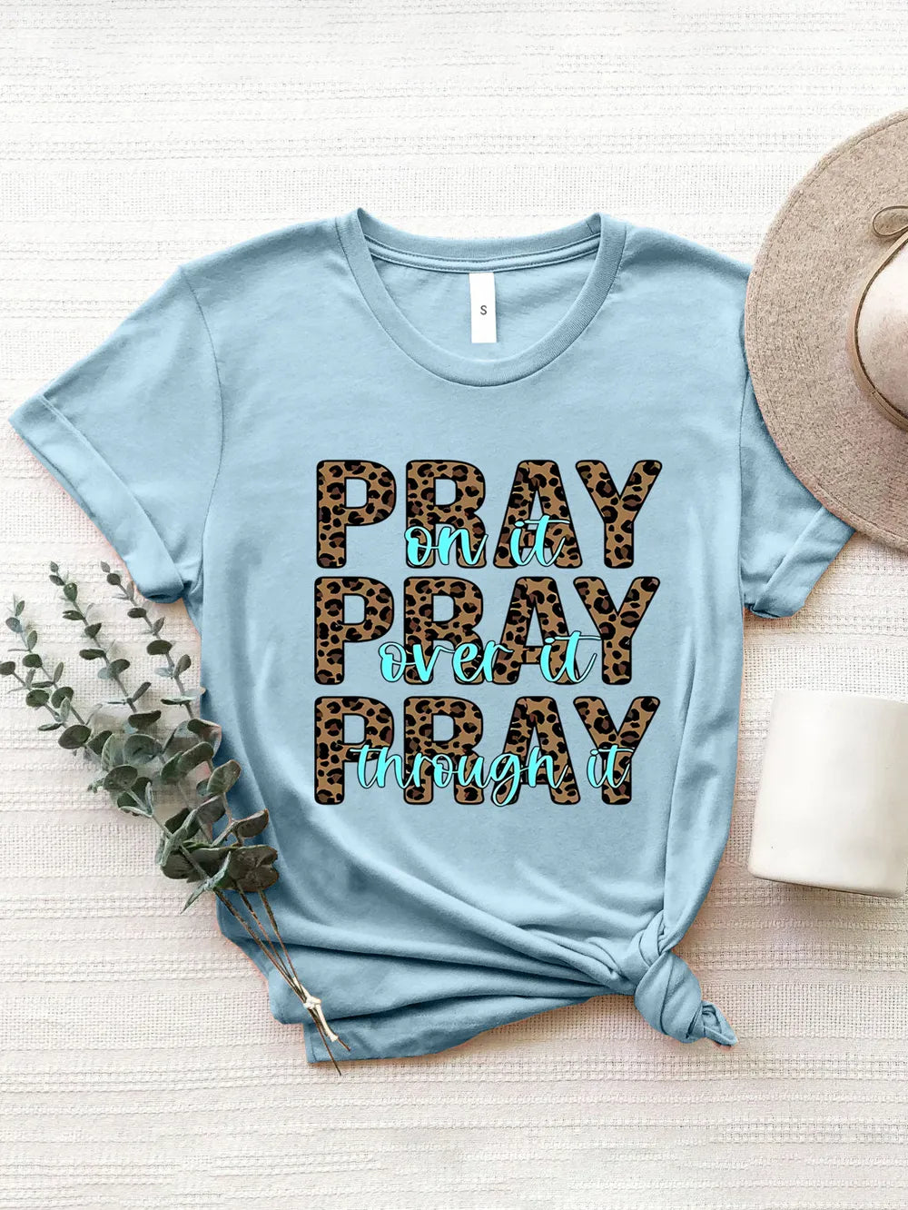 Letter Graphic Round Neck Short Sleeve T-Shirt – Trendsi | ClozArt