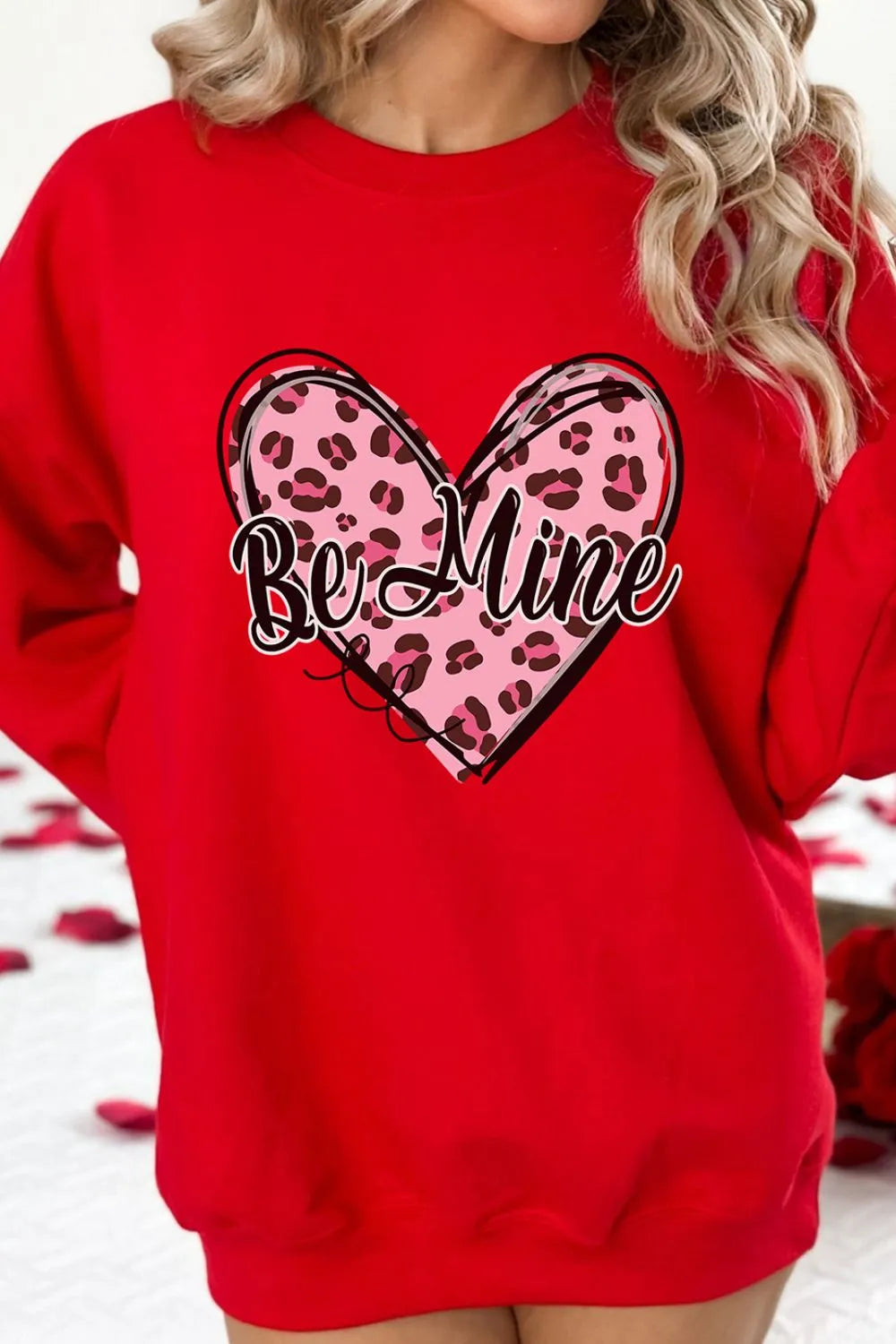 Valentine's Day BE MINE Heart Long Sleeve Sweatshirt – Trendsi | ClozArt