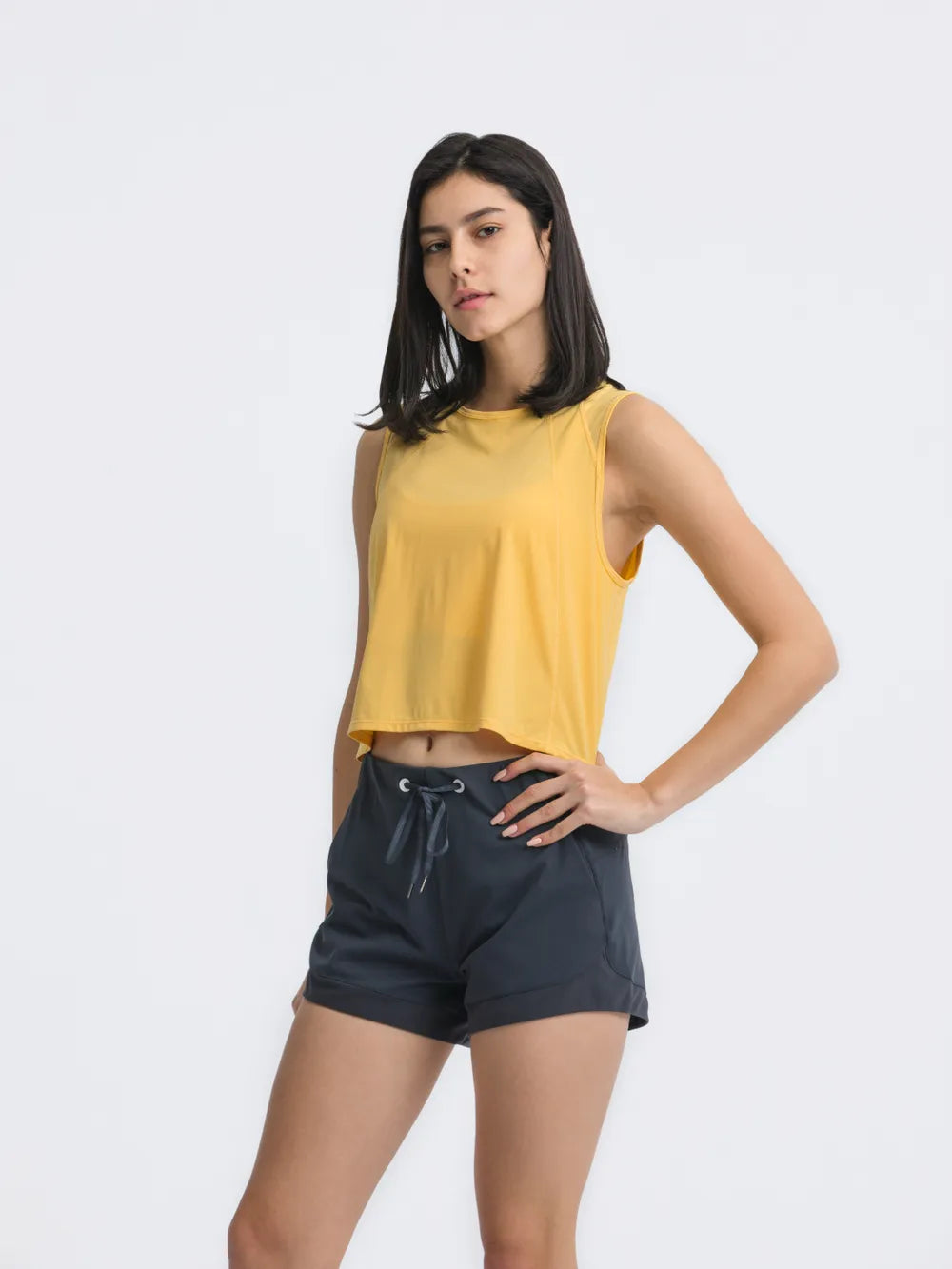 Millennia Round Neck Cropped Active Tank – Trendsi | ClozArt