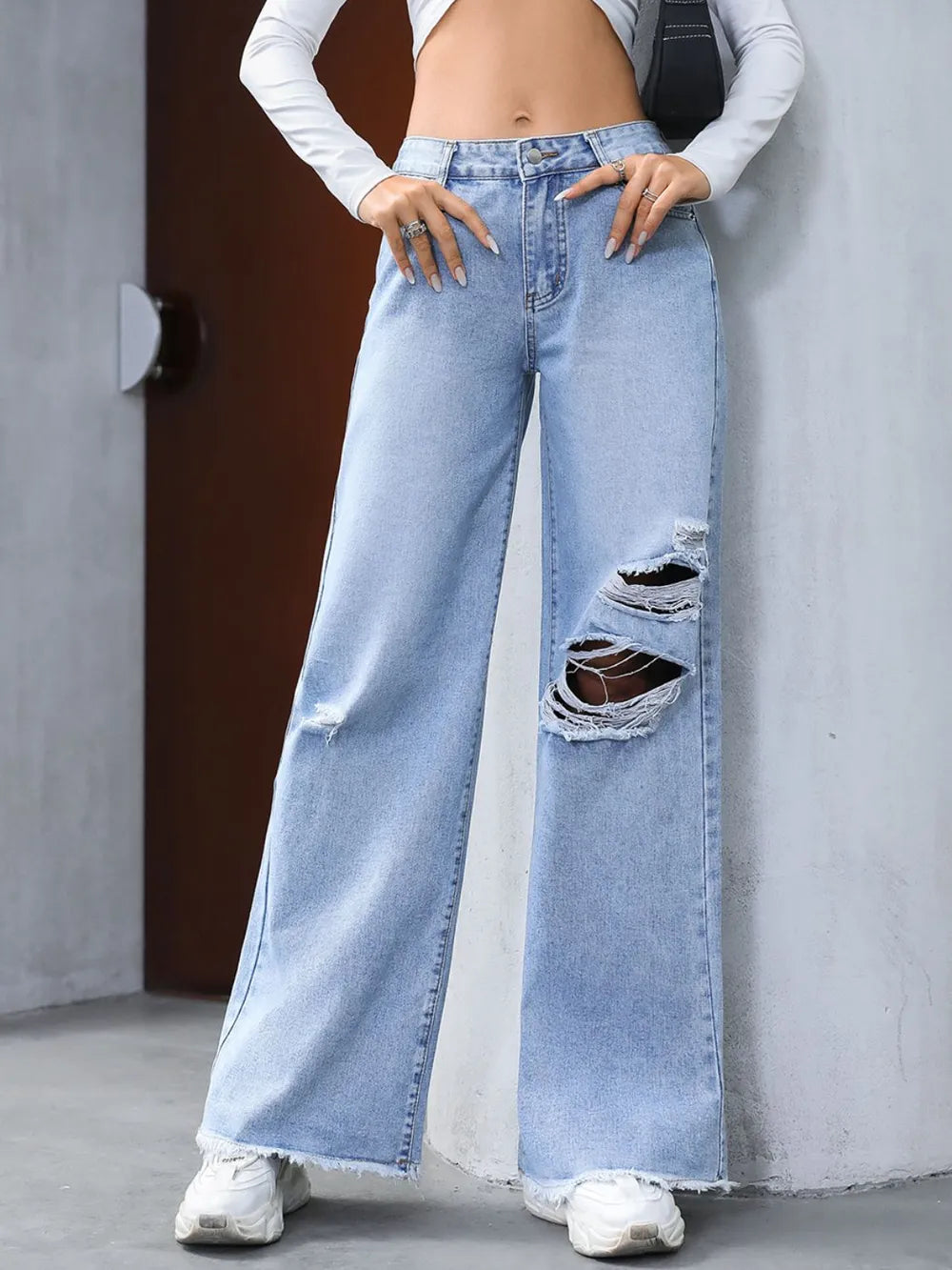 Distressed Raw Hem Wide Leg Jeans – Trendsi | ClozArt