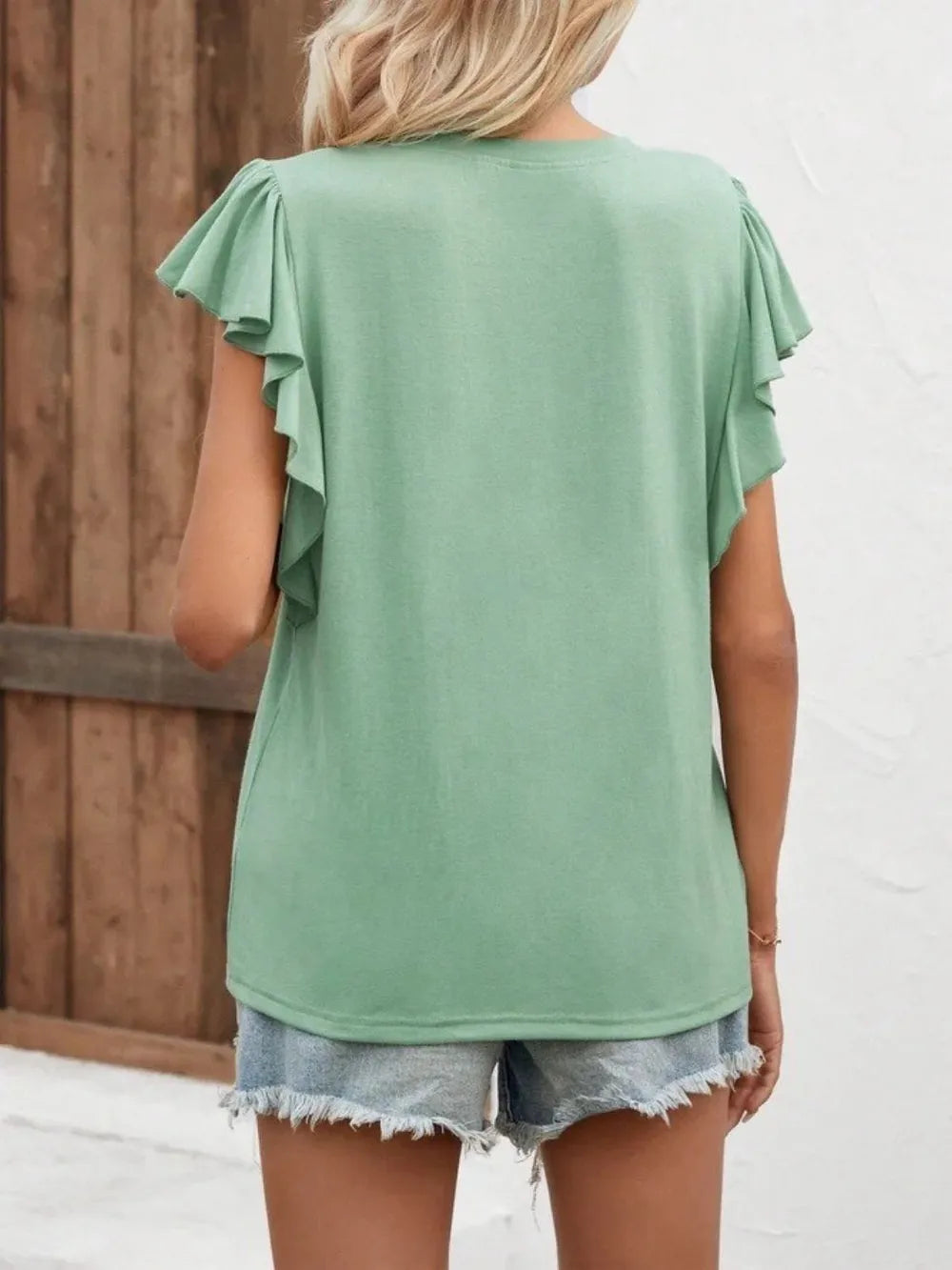 Full Size Ruffled Notched Cap Sleeve T-Shirt – Trendsi | ClozArt