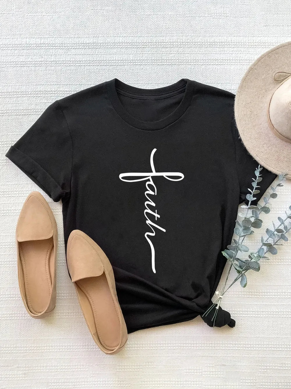 Letter Graphic Round Neck Short Sleeve T-Shirt – Trendsi | ClozArt
