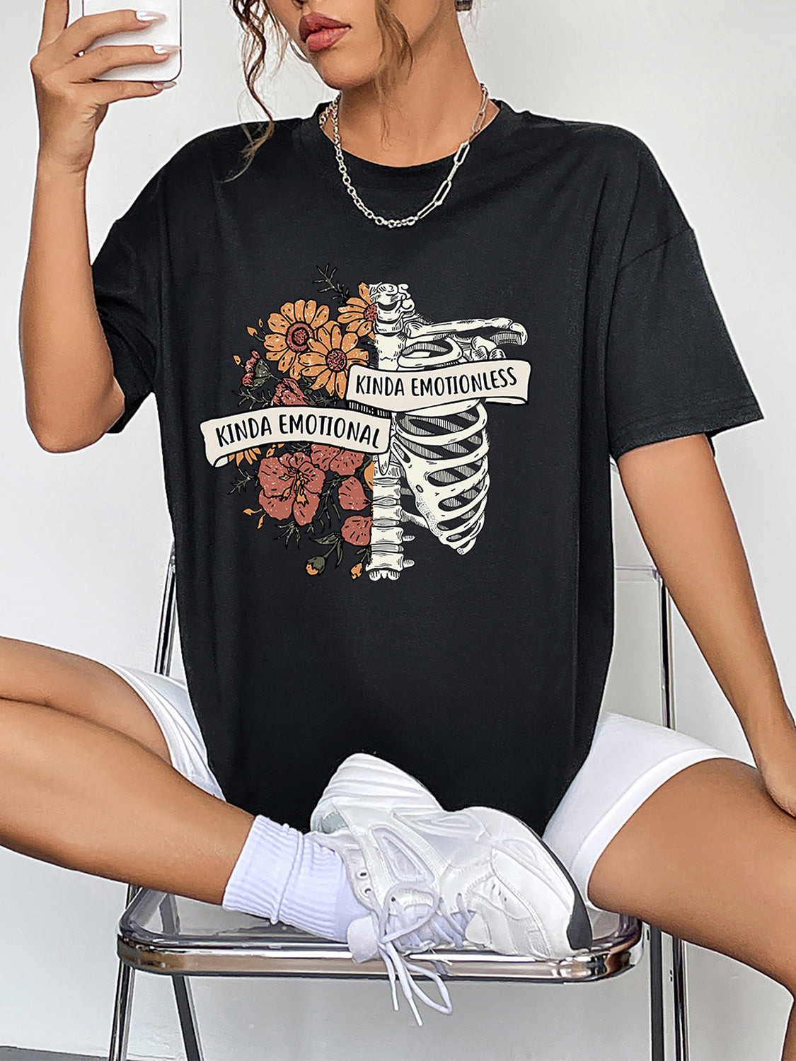Round Neck Short Sleeve Graphic T-Shirt – Trendsi | ClozArt