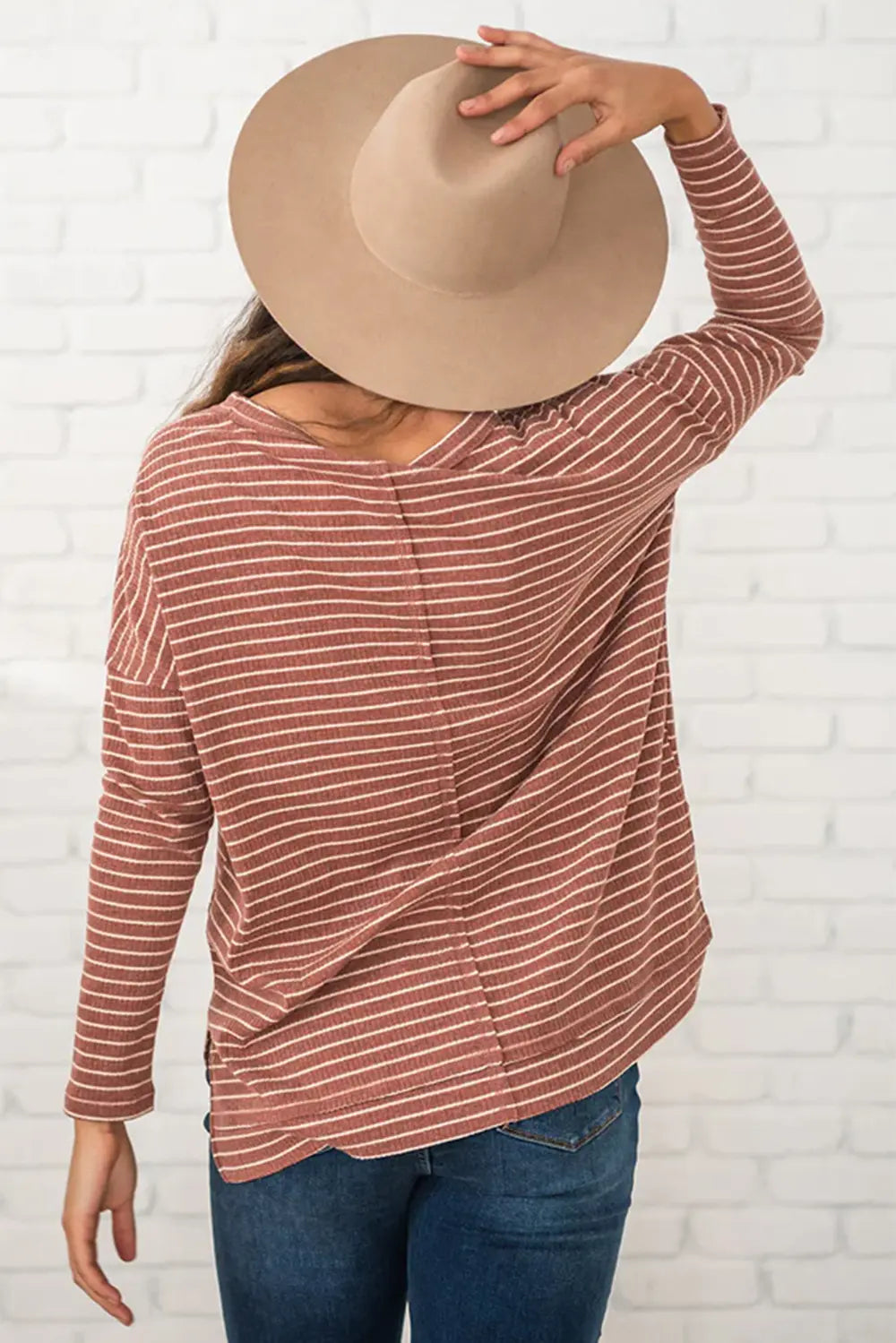 Striped Round Neck Long Sleeve Slit T-Shirt – Trendsi | ClozArt