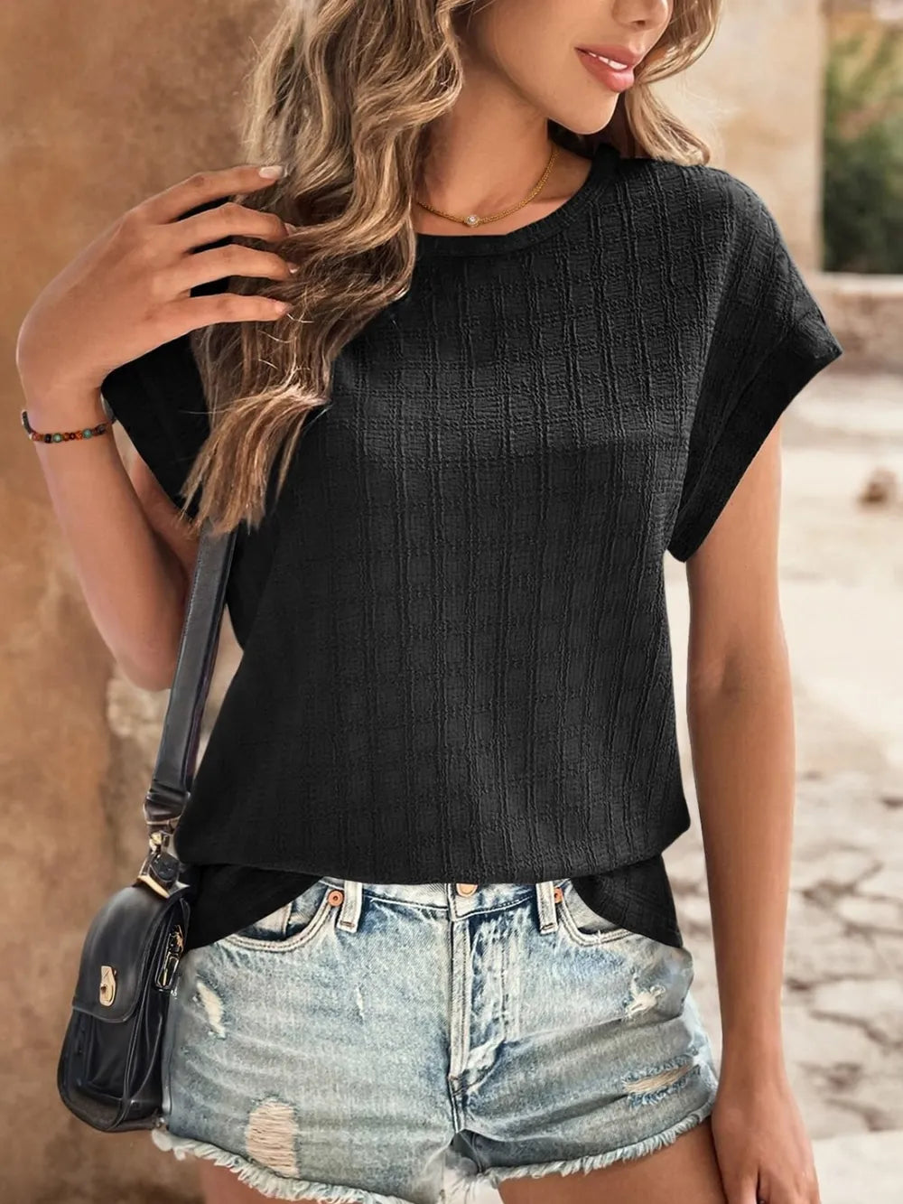 Textured Round Neck Short Sleeve Top – Trendsi | ClozArt