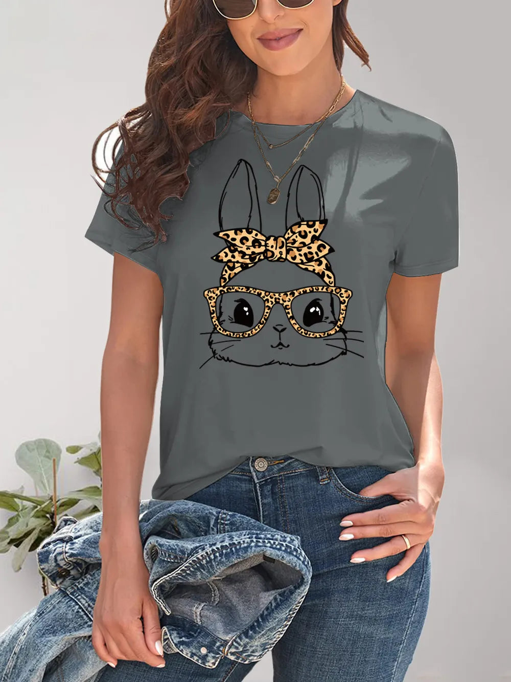 Rabbit Graphic Round Neck Short Sleeve T-Shirt – Trendsi | ClozArt