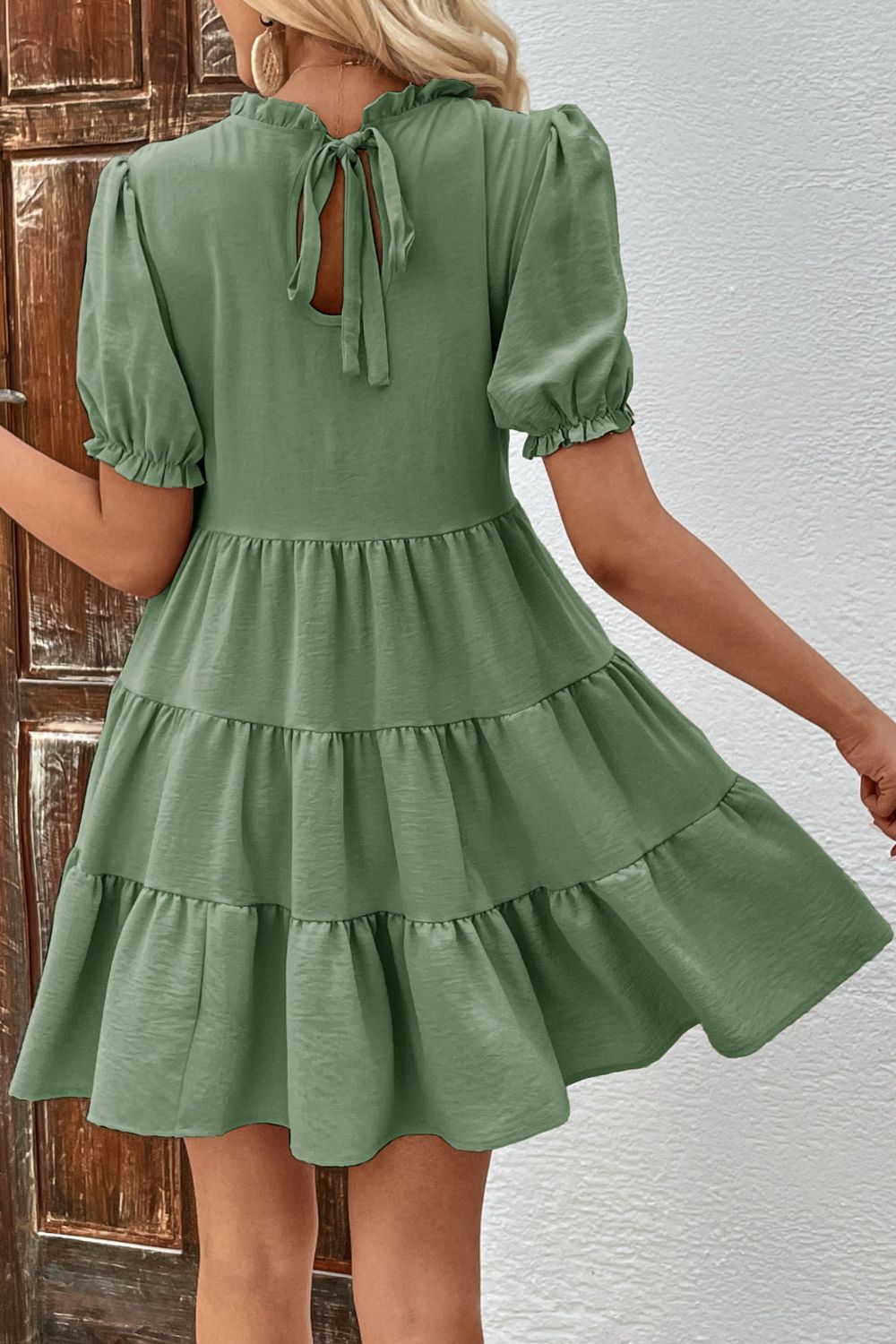 Perfee Puff Sleeve Tie Back Tiered Dress – Trendsi | ClozArt