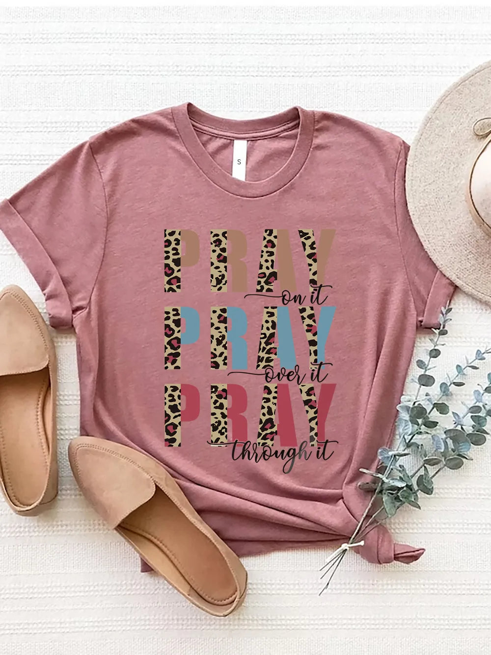 Letter Graphic Round Neck Short Sleeve T-Shirt – Trendsi | ClozArt