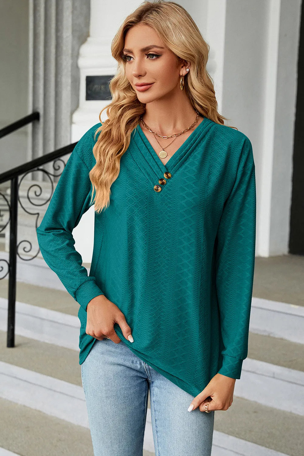 V-Neck Long Sleeve T-Shirt – Trendsi | ClozArt