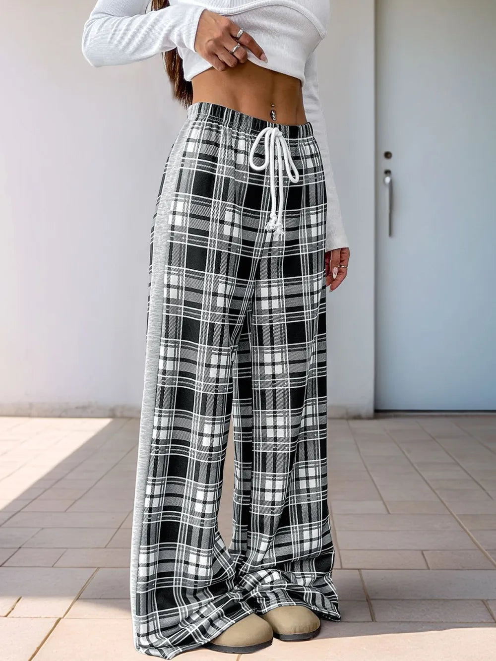 Perfee Drawstring Plaid Wide Leg Pants – Trendsi | ClozArt