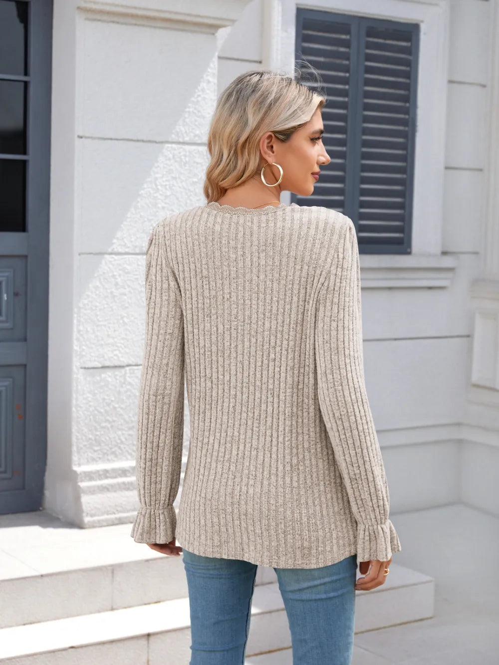 Lace Detail V-Neck Long Sleeve T-Shirt – Trendsi | ClozArt