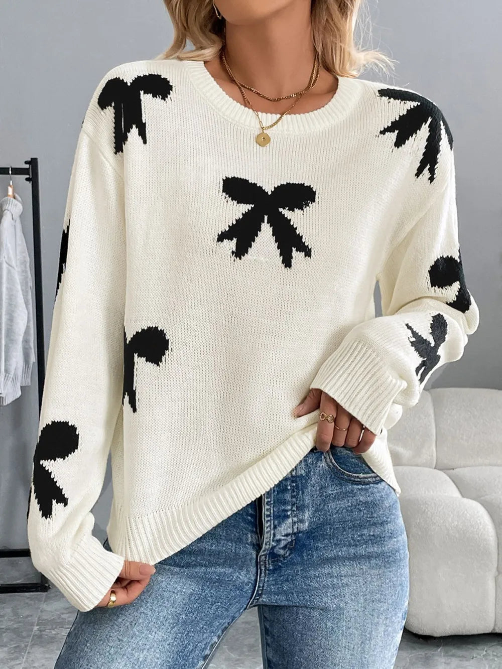 Perfee Bow Graphic Round Neck Long Sleeve Sweater – Trendsi | ClozArt