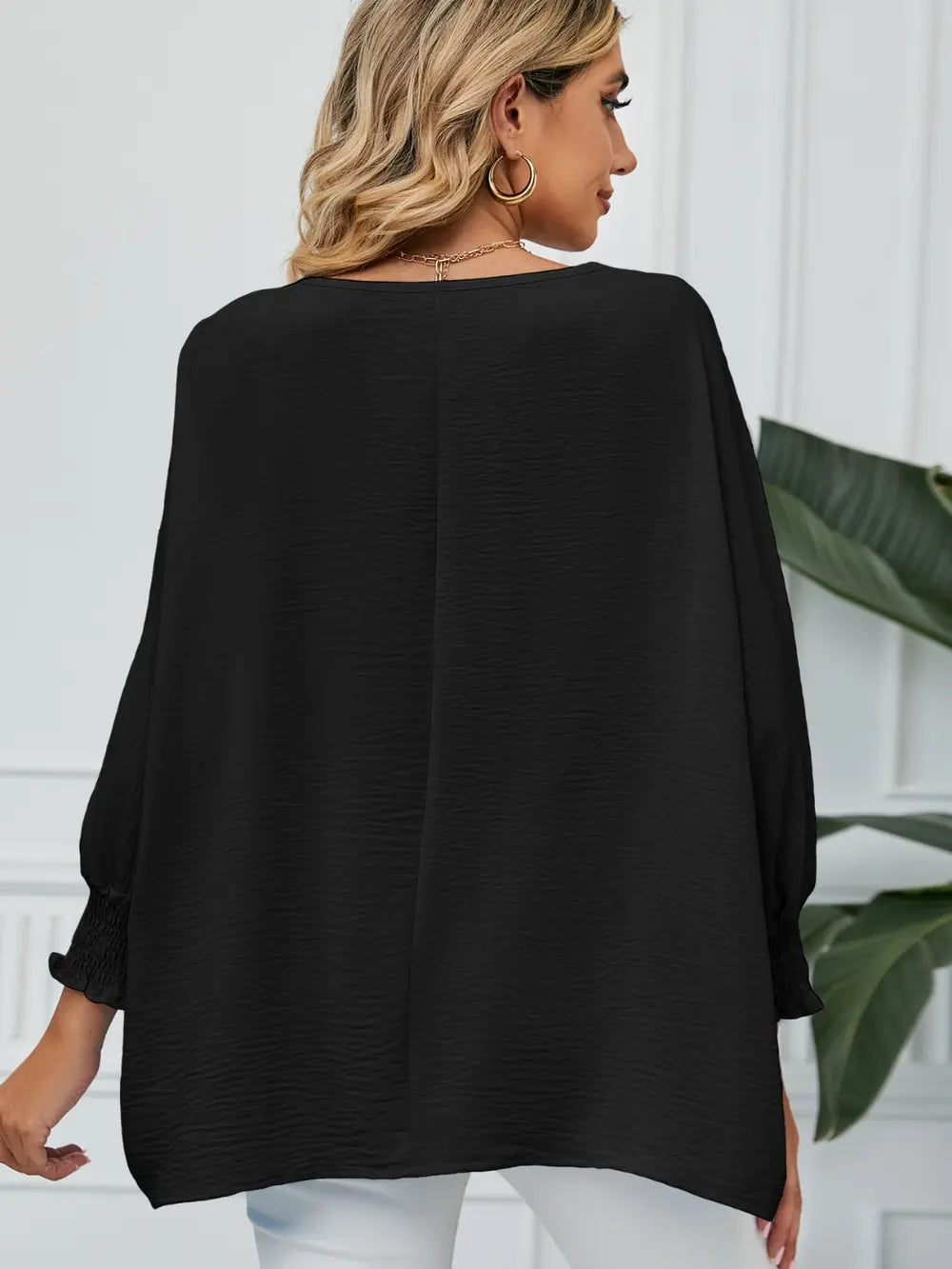 Smocked Lantern Sleeve Round Neck Blouse – Trendsi | ClozArt