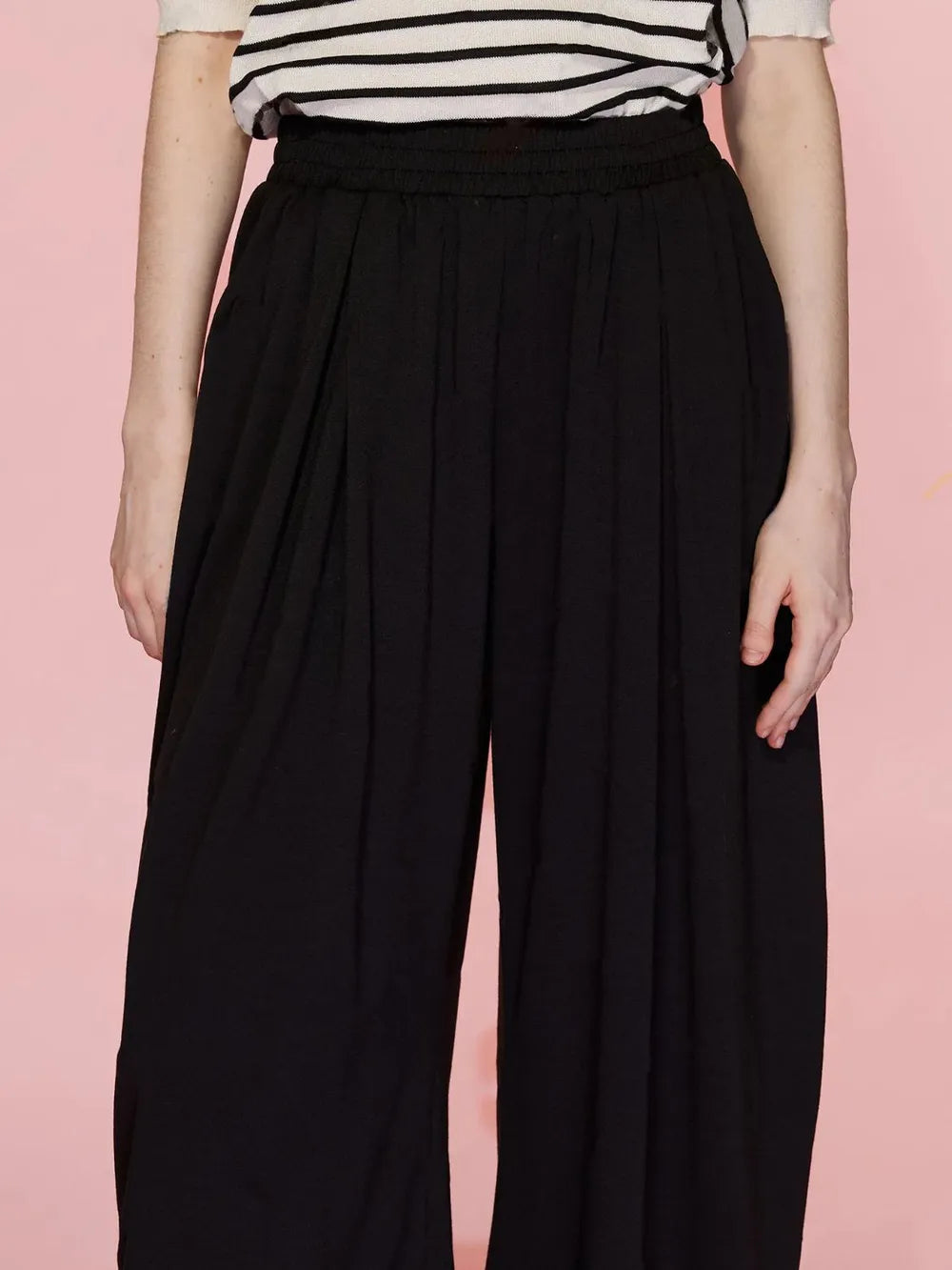 Elastic Waist Wide Leg Pants with Pockets – Trendsi | ClozArt