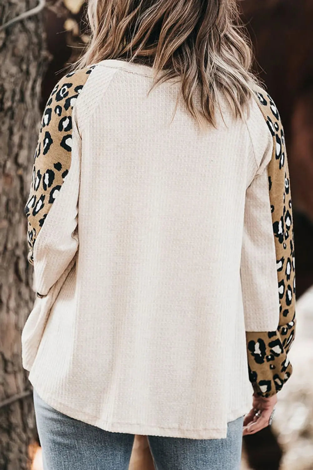 Plus Size Leopard V-Neck Raglan Sleeve Blouse – Trendsi | ClozArt