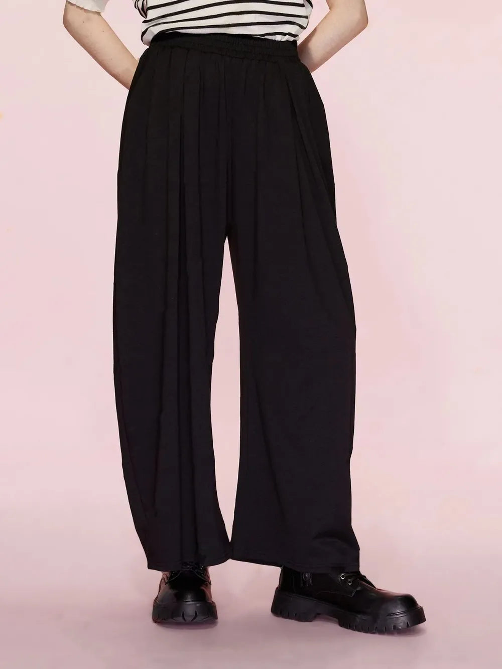 Elastic Waist Wide Leg Pants with Pockets – Trendsi | ClozArt