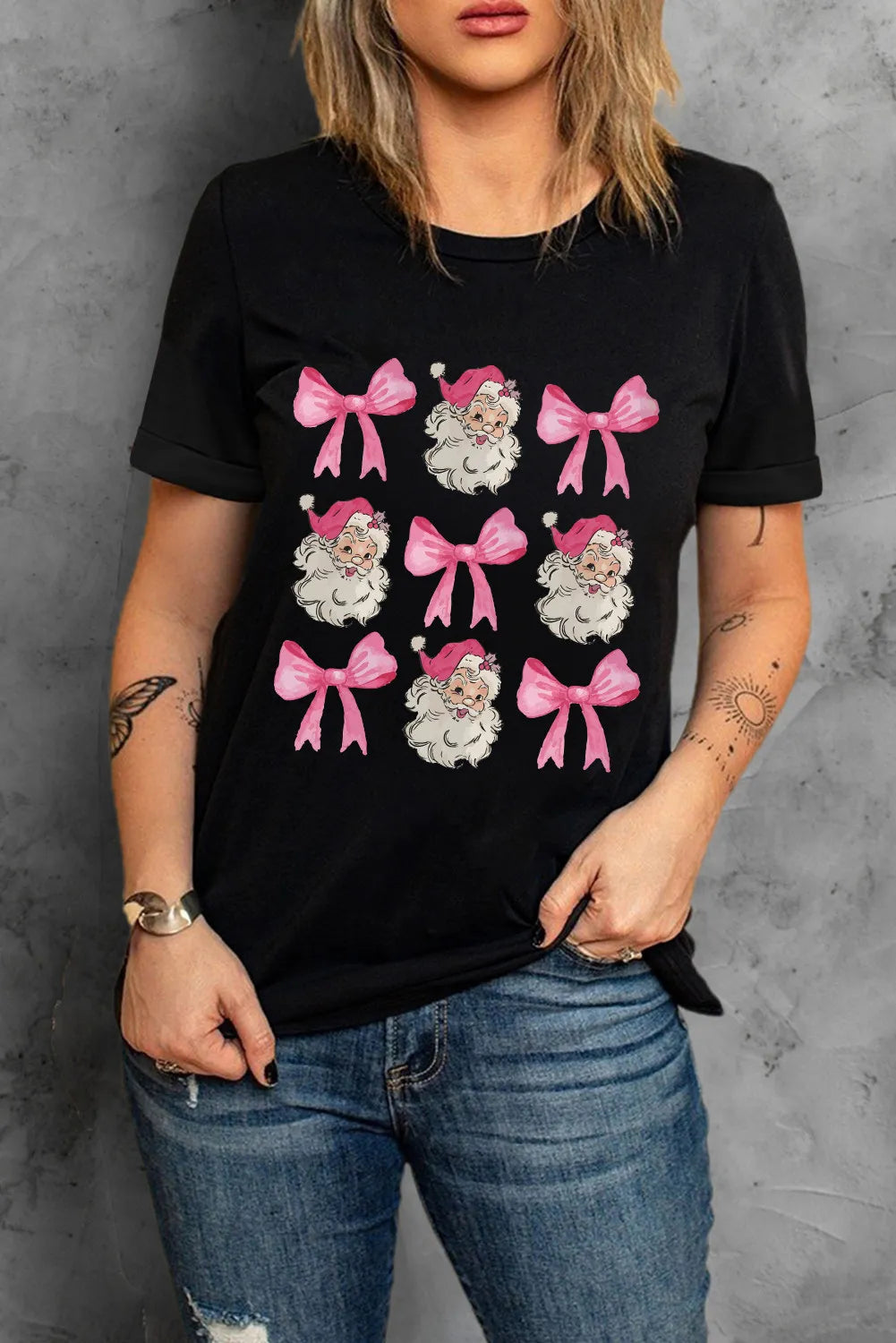 Santa & Bow Graphic Round Neck Short Sleeve T-Shirt – Trendsi | ClozArt