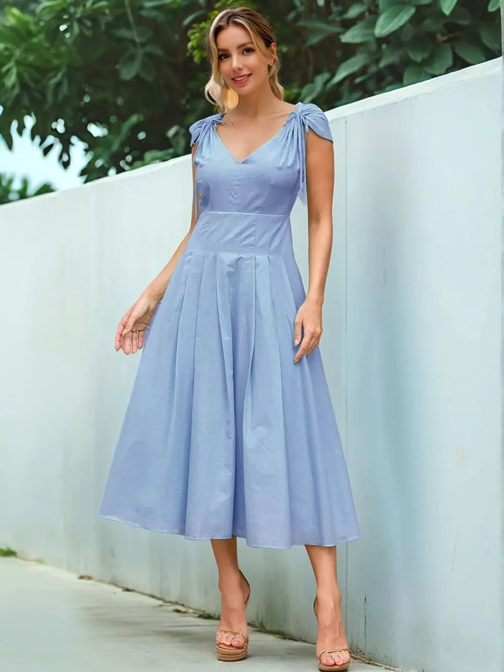 Pleated Detail V-Neck Cap Sleeve Midi Dress – Trendsi | ClozArt