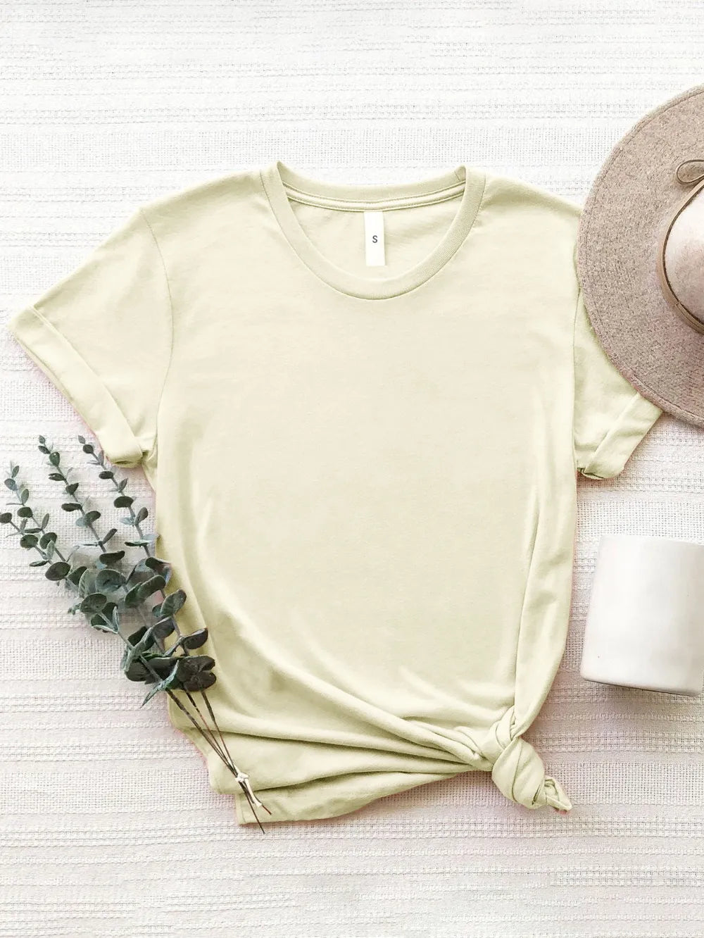 BETTER DAYS AHEAD Round Neck T-Shirt – Trendsi | ClozArt