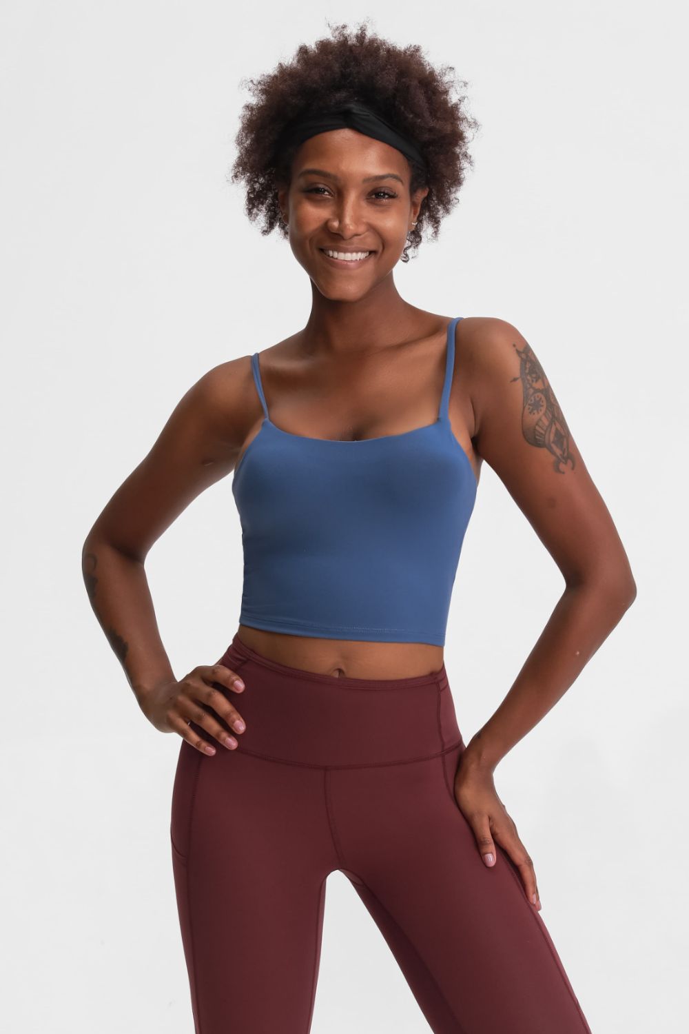 Millennia Feel Like Skin Scoop Neck Sports Cami – Trendsi | ClozArt