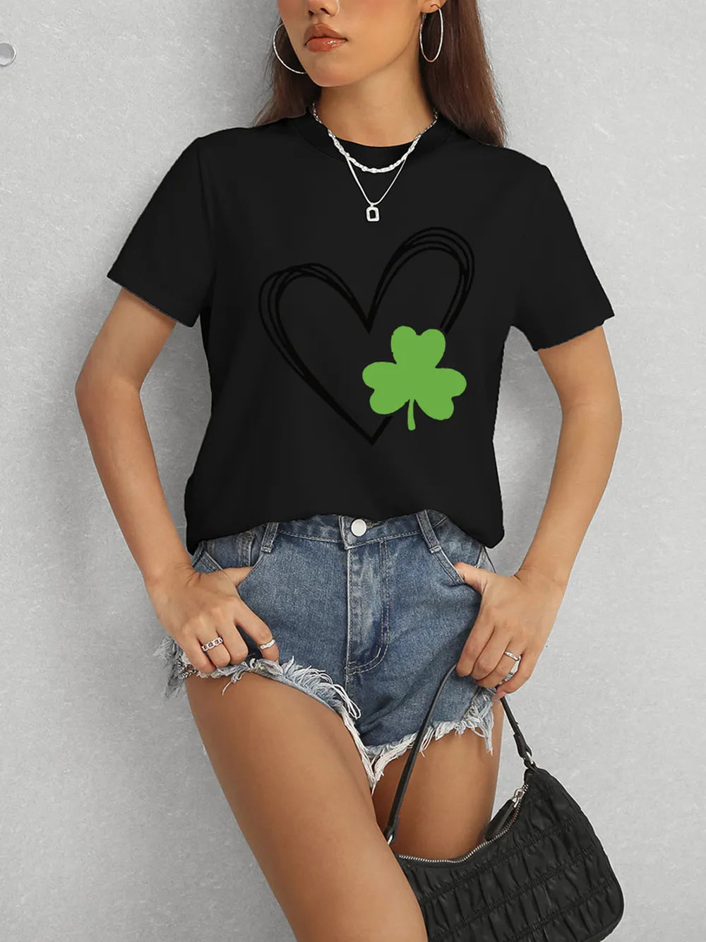 Heart Lucky Clover Short Sleeve T-Shirt – Trendsi | ClozArt