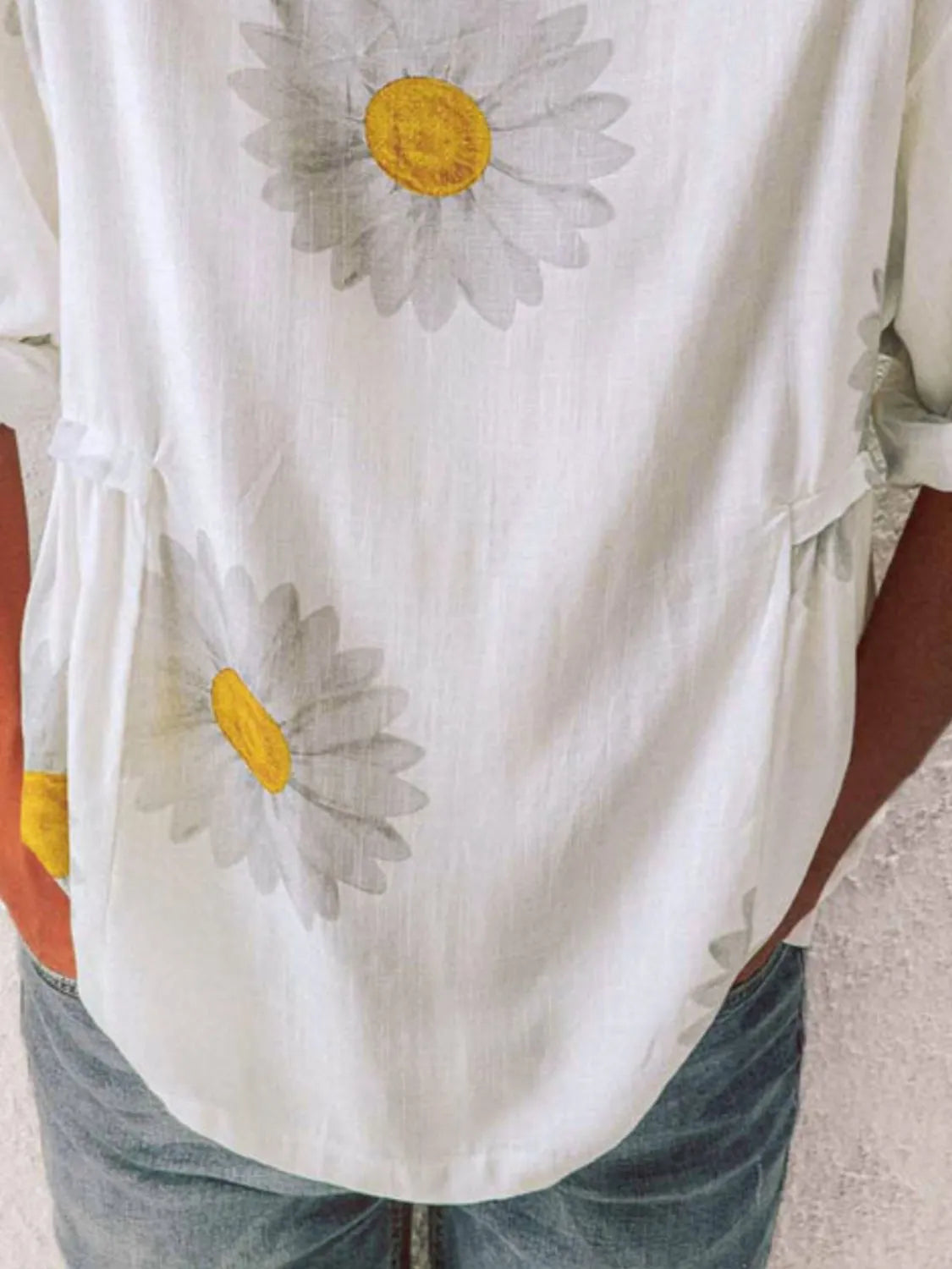 Full Size Flower Round Neck Half Sleeve T-Shirt Plus Size – Trendsi | ClozArt