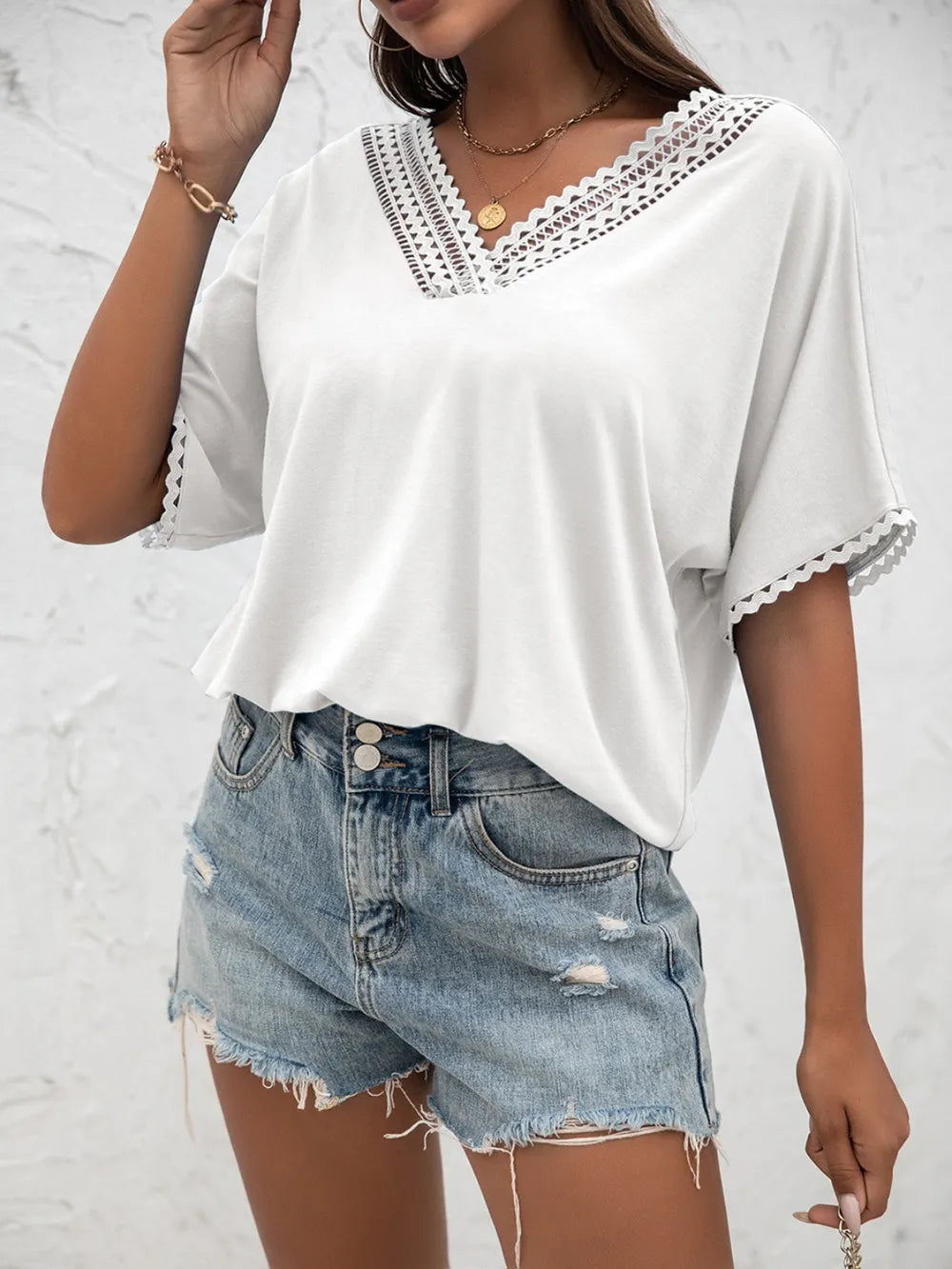 Ivy Lane Lace Detail V-Neck T-Shirt – Trendsi | ClozArt
