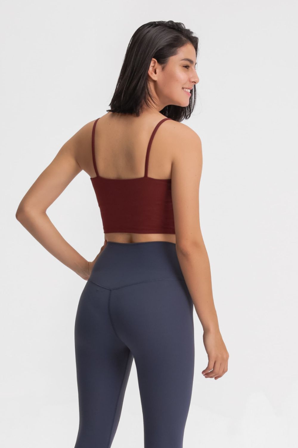 Millennia Feel Like Skin Scoop Neck Sports Cami – Trendsi | ClozArt