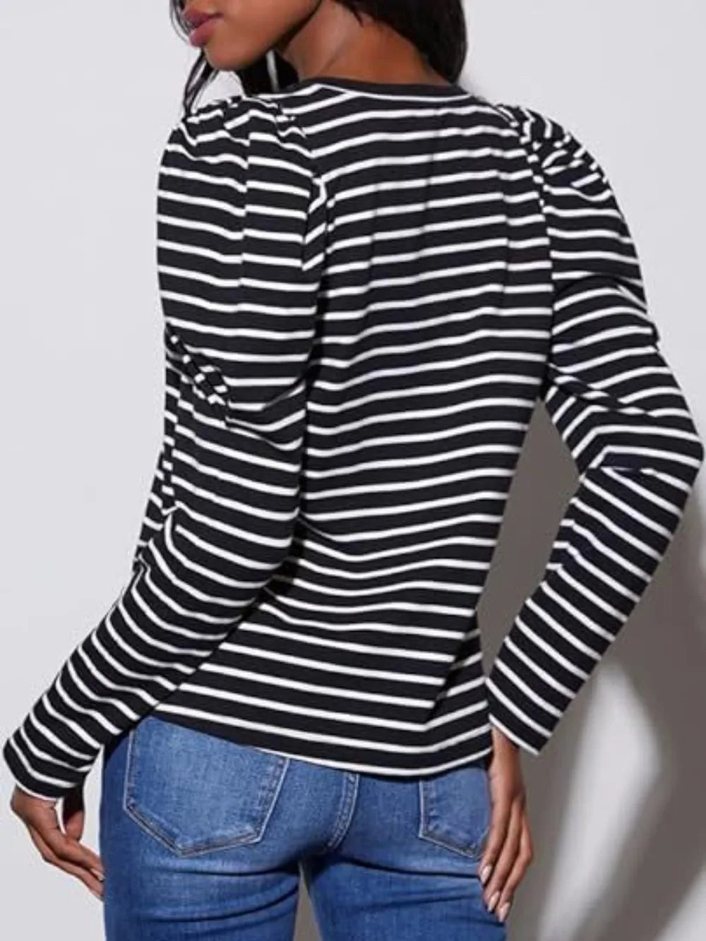 Striped Round Neck Long Sleeve T-Shirt – Trendsi | ClozArt