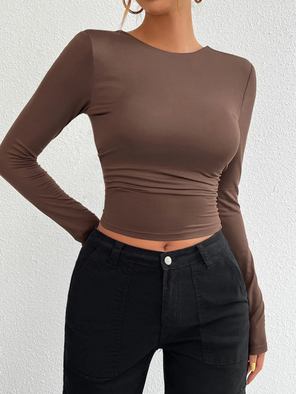 Devine Backless Round Neck Long Sleeve T-Shirt – Trendsi | ClozArt