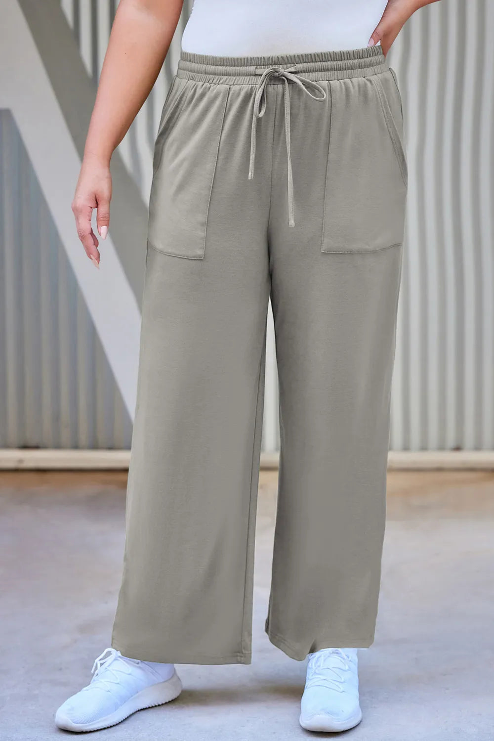 Plus Size Drawstring Straight Pants with Pockets – Trendsi | ClozArt