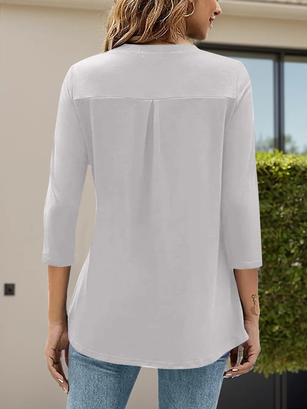 Notched Three-Quarter Sleeve T-Shirt – Trendsi | ClozArt