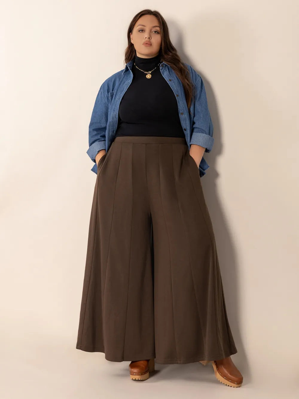 Plus Size Wide Leg Pants with Pockets – Trendsi | ClozArt