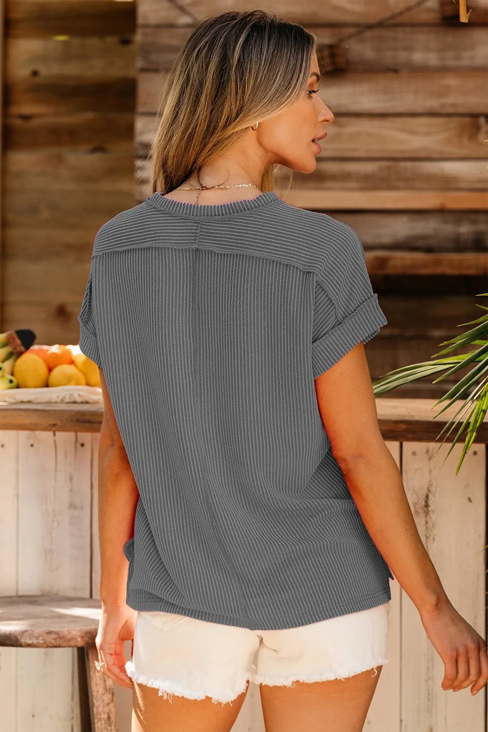 Exposed Seam Round Neck Short Sleeve T-Shirt – Trendsi | ClozArt