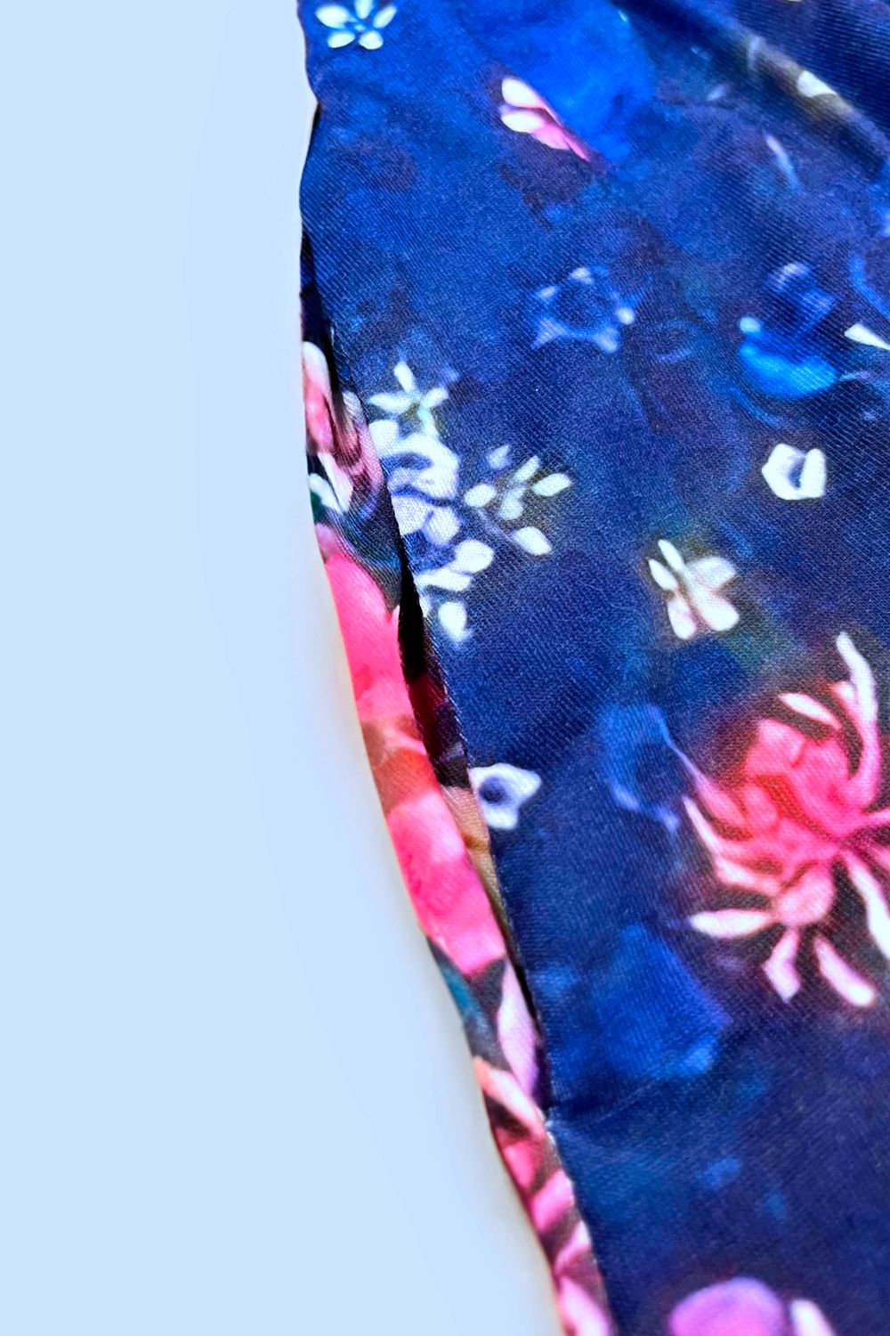 Double Take Scoop Neck Buttoned Sleeveless Magic Dress with Pockets – Trendsi | ClozArt