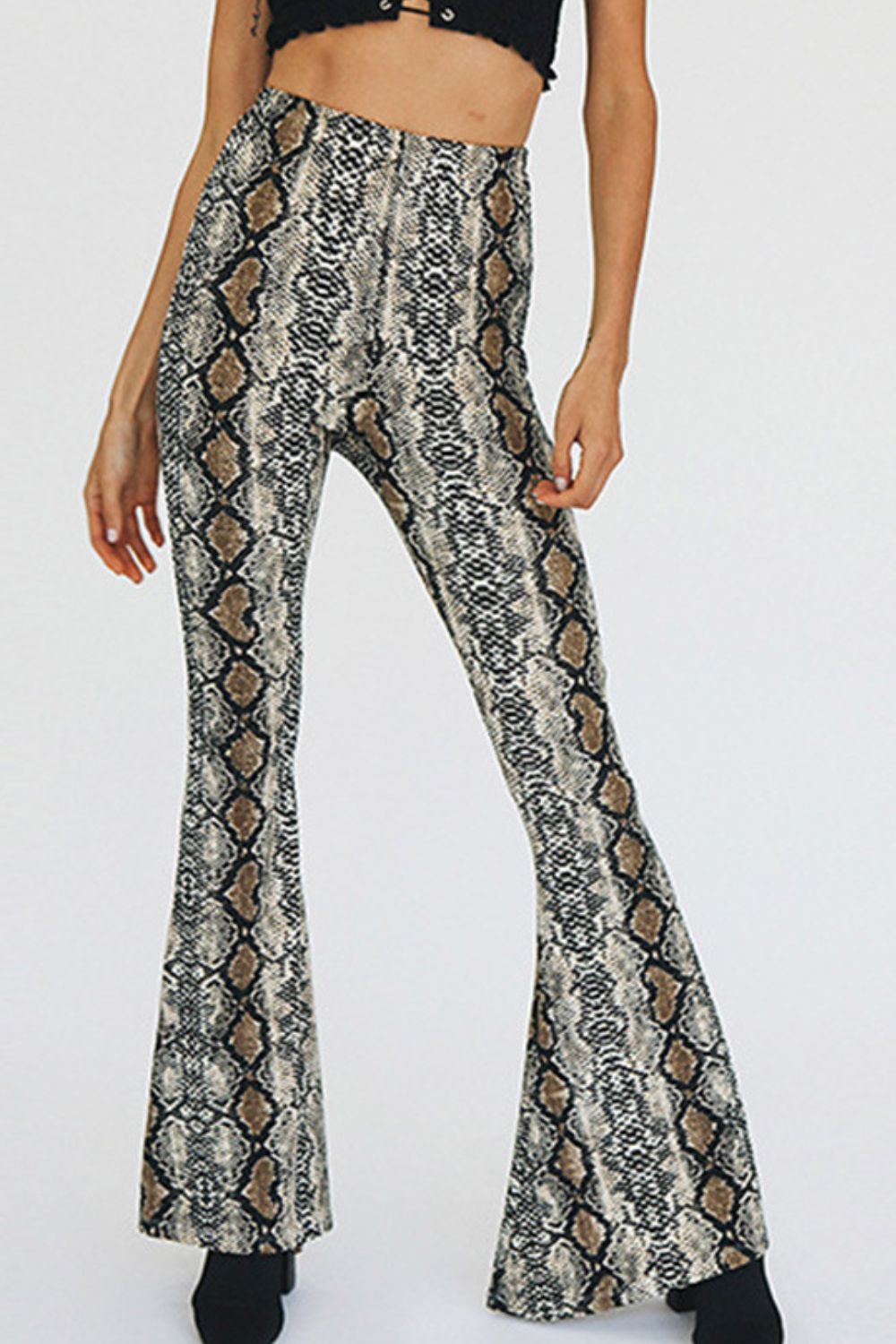 Snakeskin Print Flare Pants – Trendsi | ClozArt
