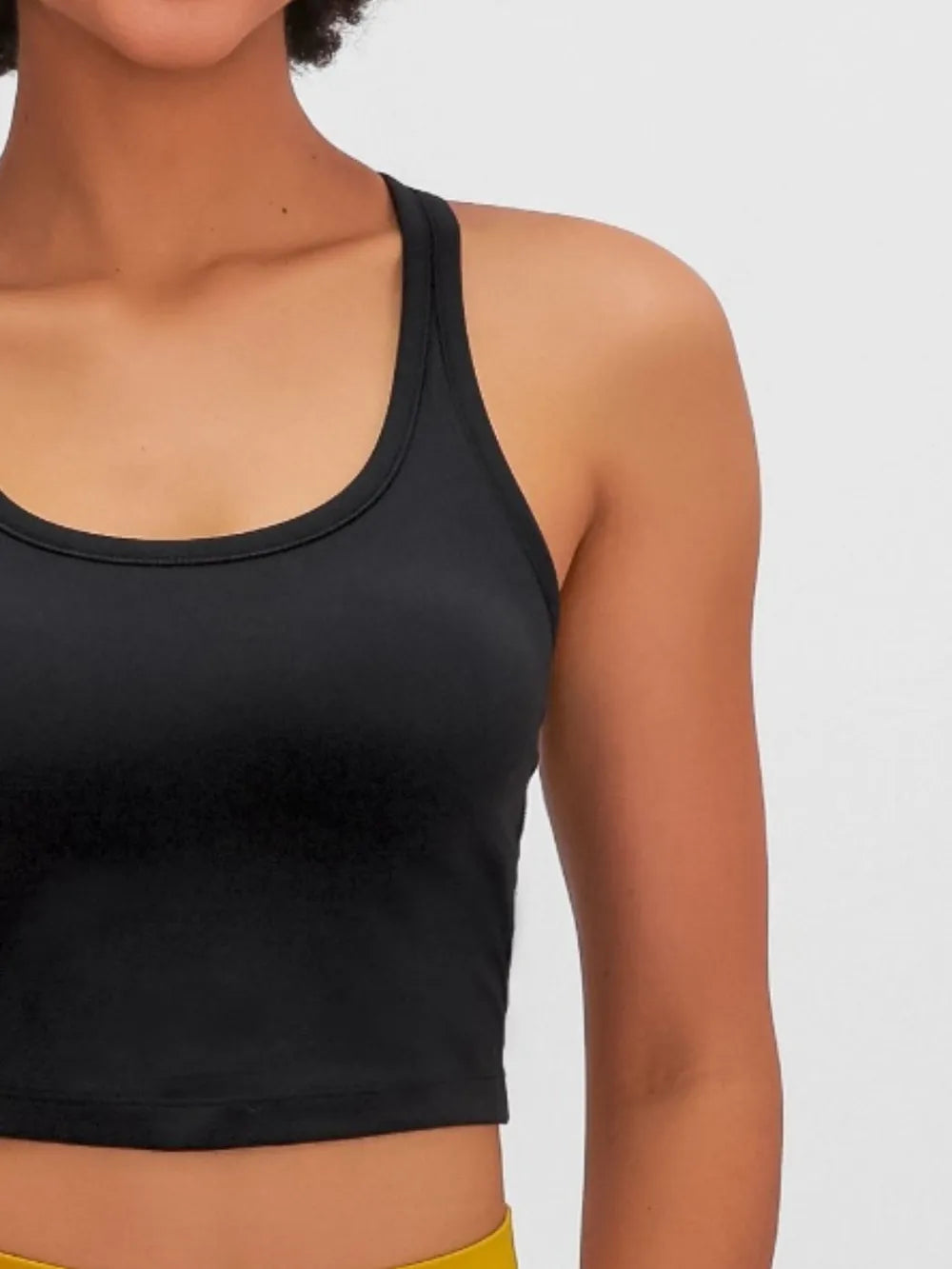 Millennia Scoop Neck Active Tank with Detachable Chest Pads – Trendsi | ClozArt