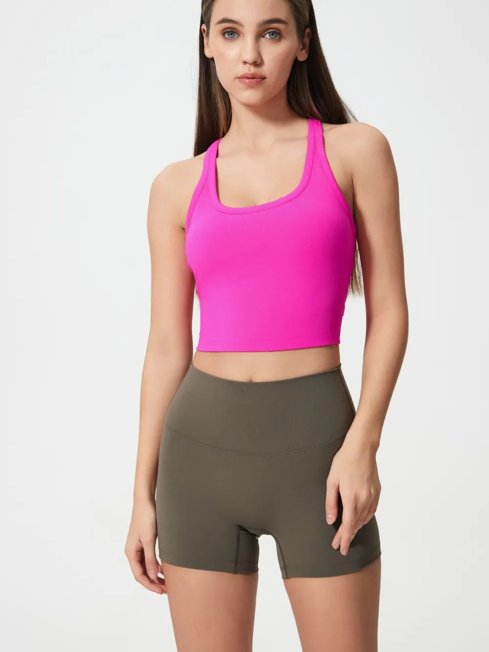 Millennia Scoop Neck Active Tank with Detachable Chest Pads – Trendsi | ClozArt