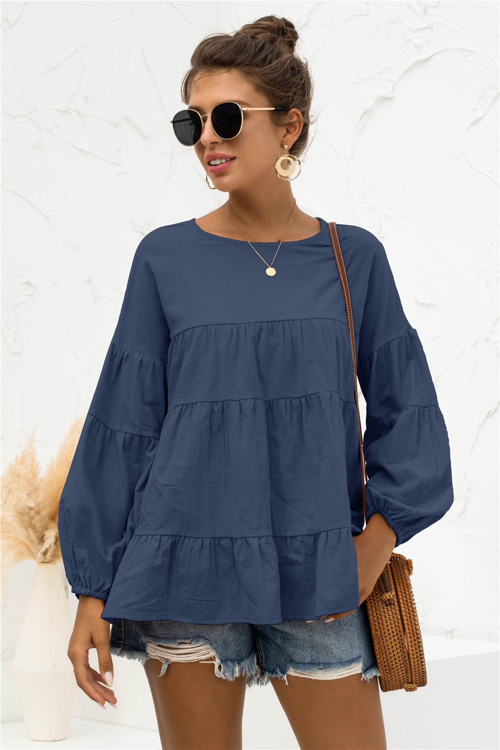 Round Neck Bubble Sleeve Tiered Blouse – Trendsi | ClozArt