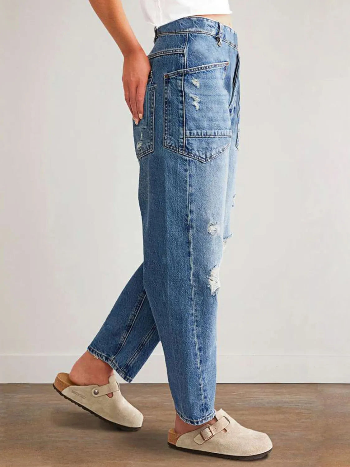 Distressed Jeans with Pockets – Trendsi | ClozArt